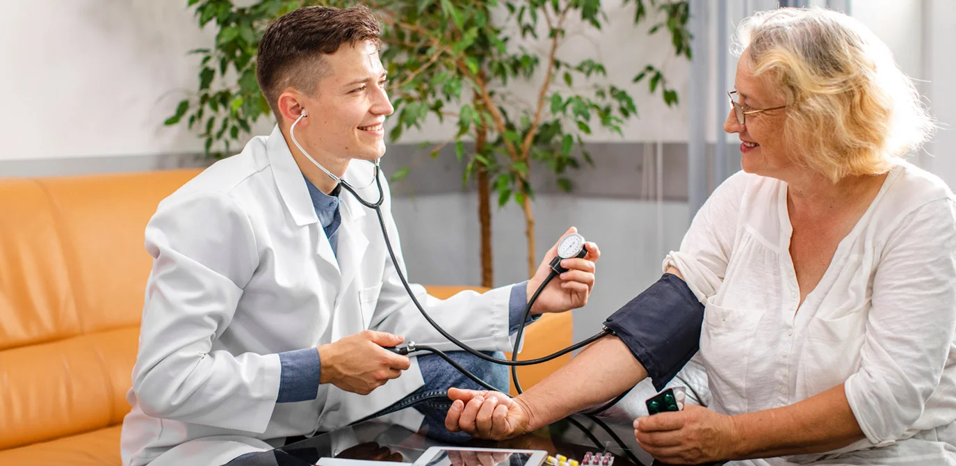 Best Doctors for Hypertension Treatment in Green park extension